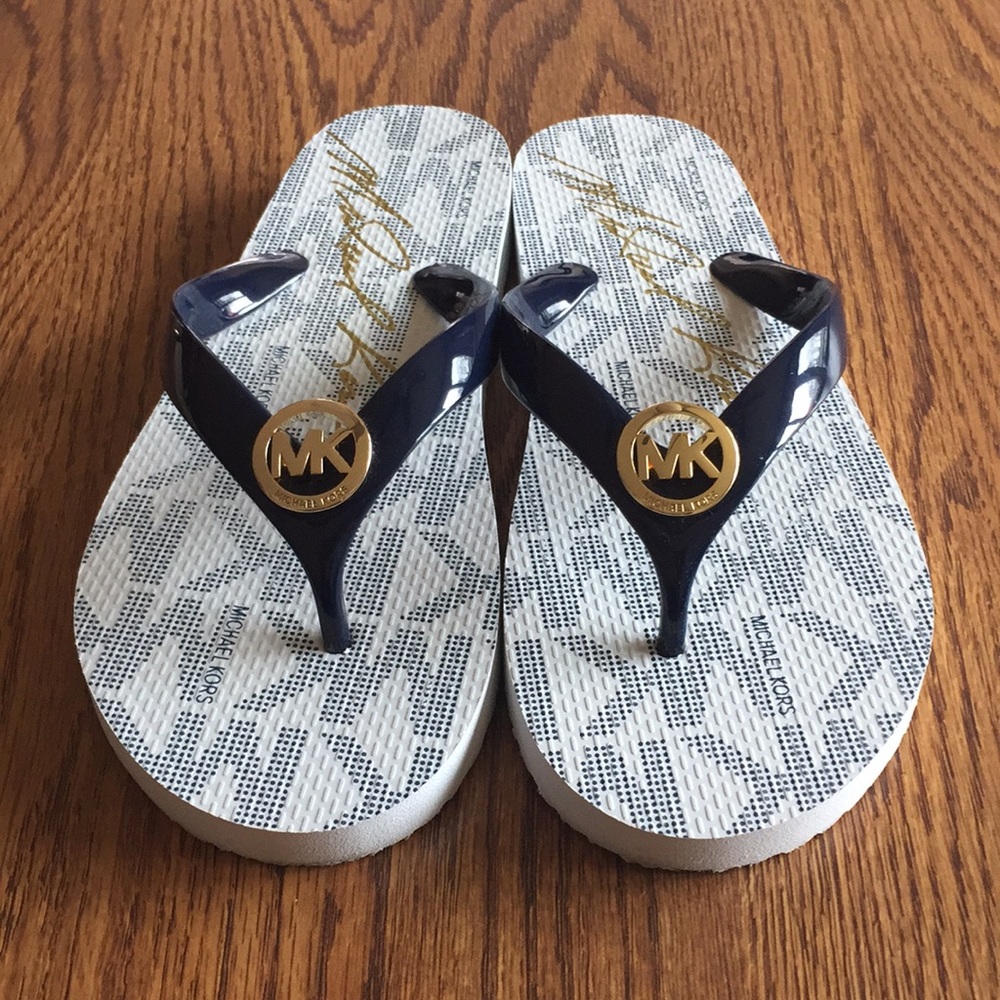 Michael Kors navy blue flip flops size 7